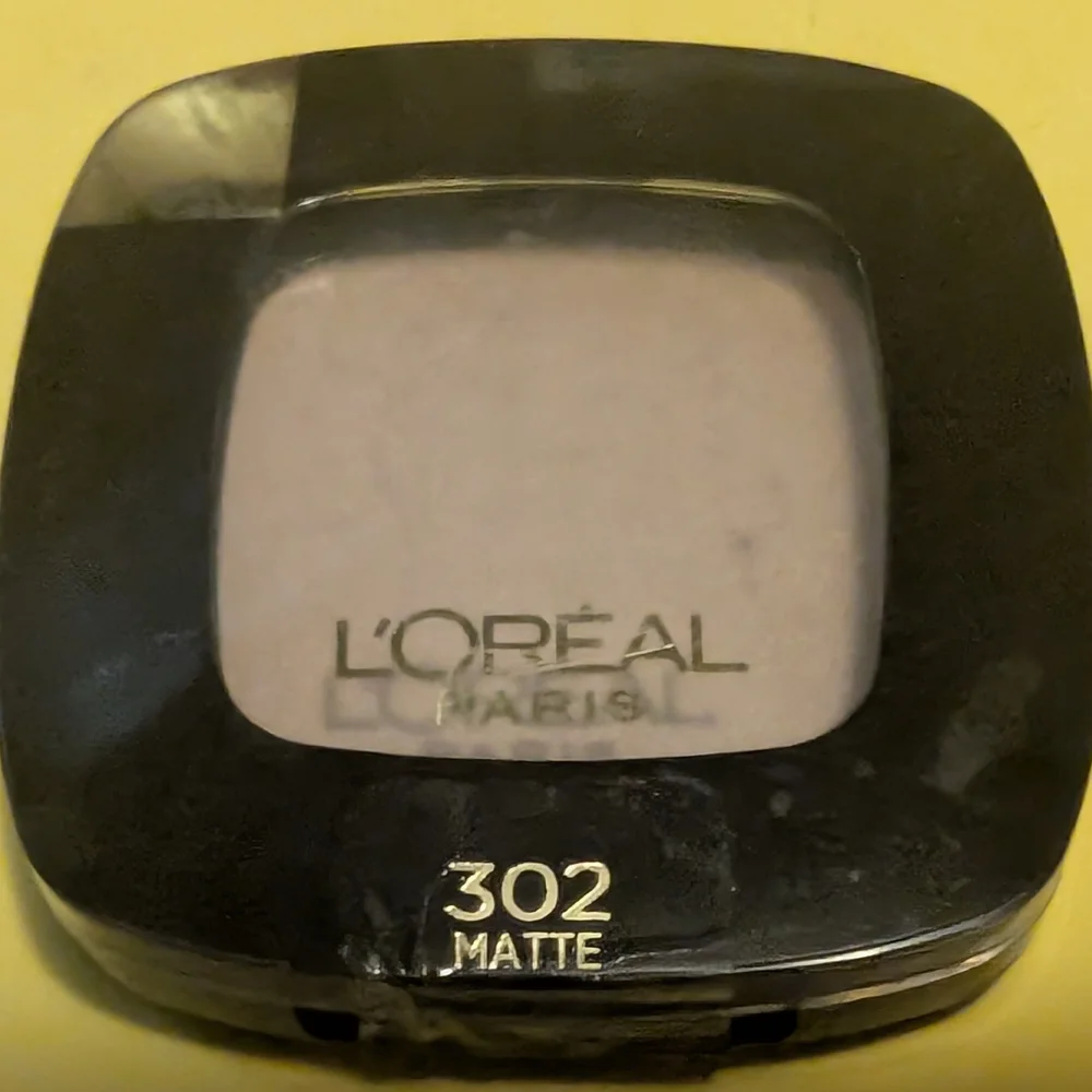 L'Oreal Mono Eyeshadow